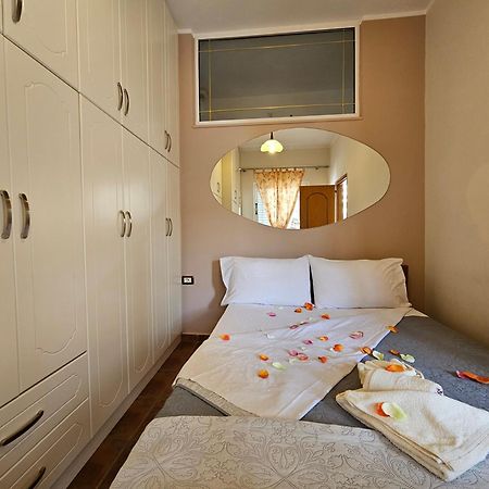 Apartament Leko Sarandë Eksteriør bilde